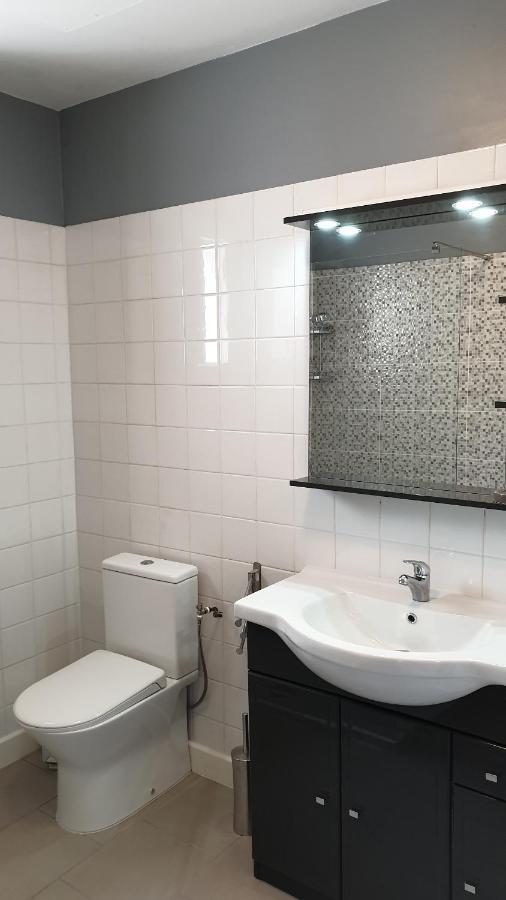 Gite A L'Ombre Du Clocher Calenzana Bagian luar foto